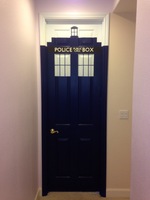 Dr. Who room (BBC Series), TARDIS