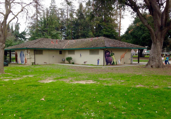Hide n' Seek Mural, Bramhall Park, Willow Glen : murals : children's murals, landscape murals | Scott Willis Murals | Bay Area | San Francisco | San Jose | Oakland  | Peninsula